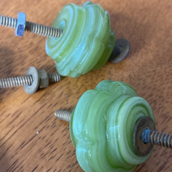 Hardware for drawers or cabinets. Vintage inspired. Light green. Six pieces. - Picture 6 of 6